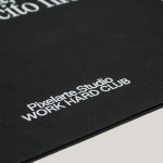 Pixelarte - Shop - WORK HARD CLUB - Totebag negra - Detalle